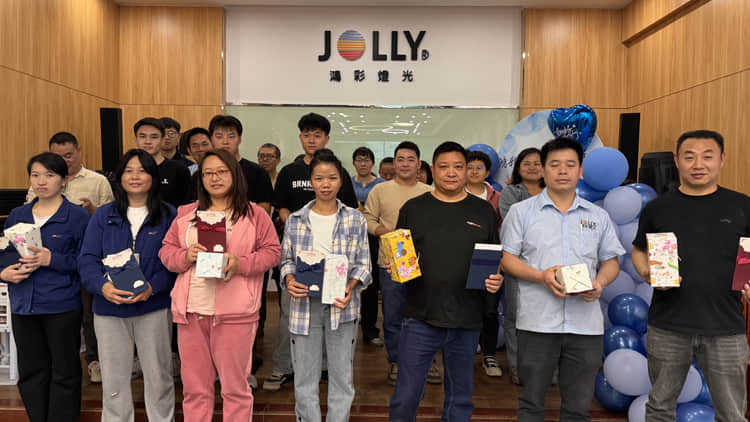 【鴻彩大家庭Q1集體生日會】暖心啟程，共赴美好時光！